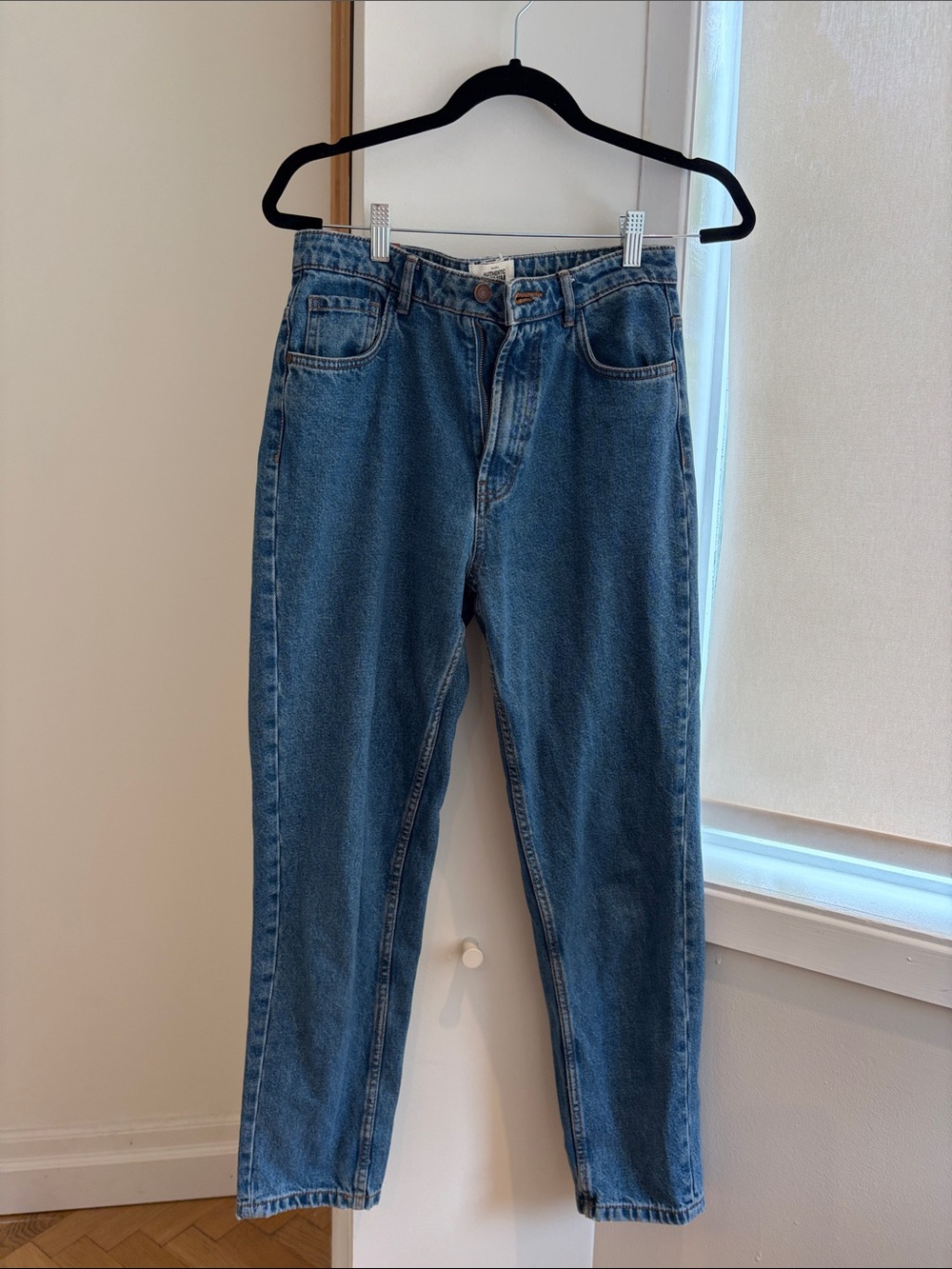 Zara Medium Blue straight leg jeans